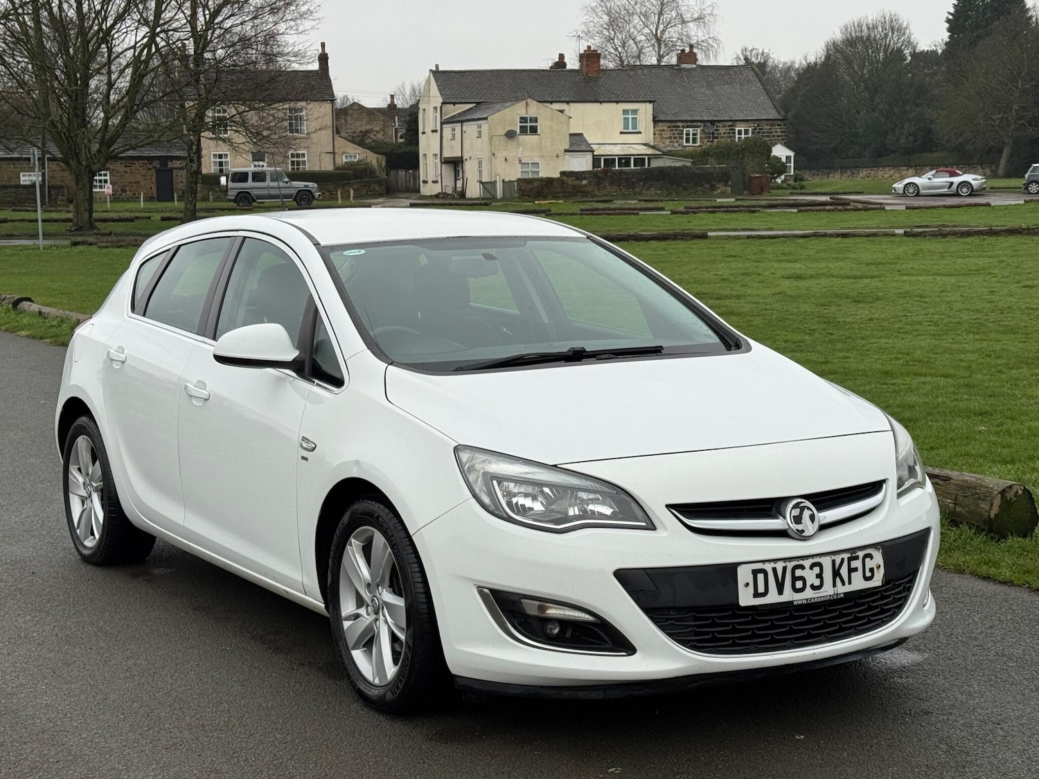 Used Vauxhall Astra 2013 for sale - 78019778: Photo 3