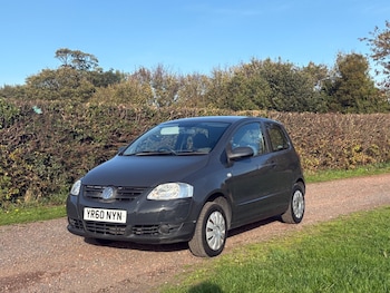 Used Volkswagen Fox 2010 for sale - 76360470: Photo