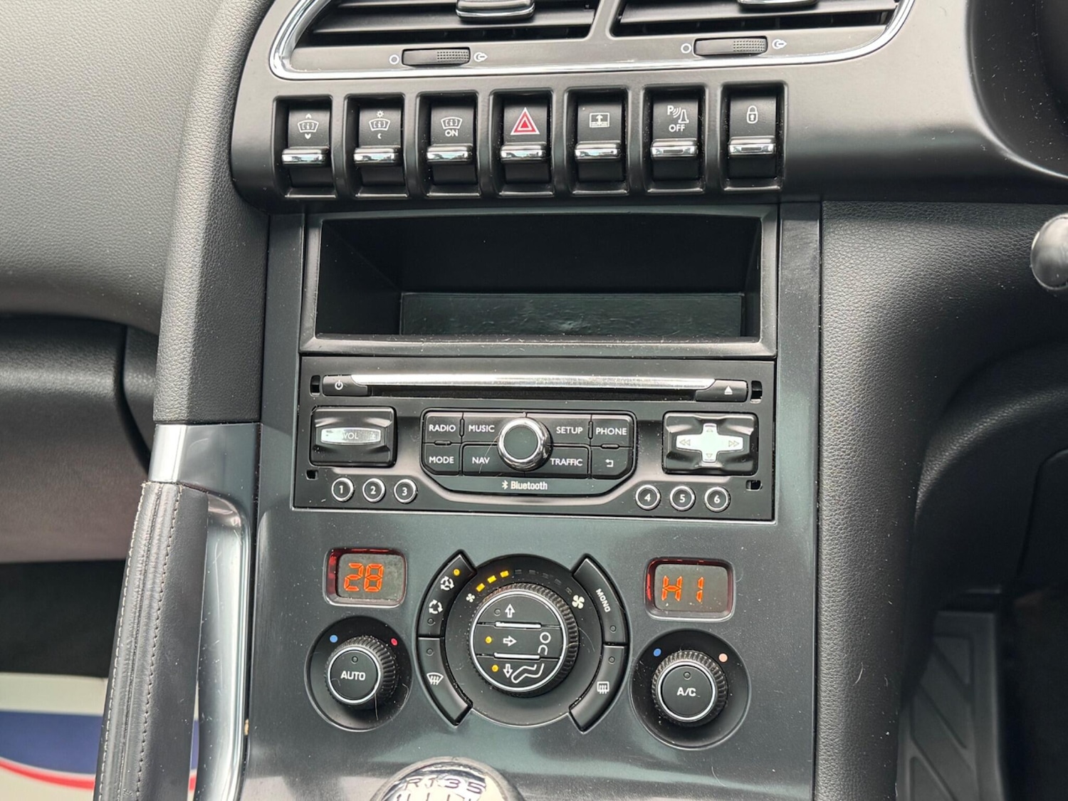 Used Peugeot 3008 2015 for sale - 77254737: Photo 28