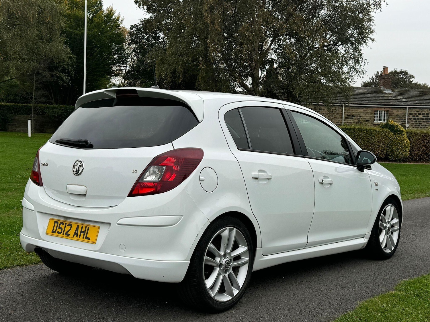 Used Vauxhall Corsa 2012 for sale - 76359940: Photo 5