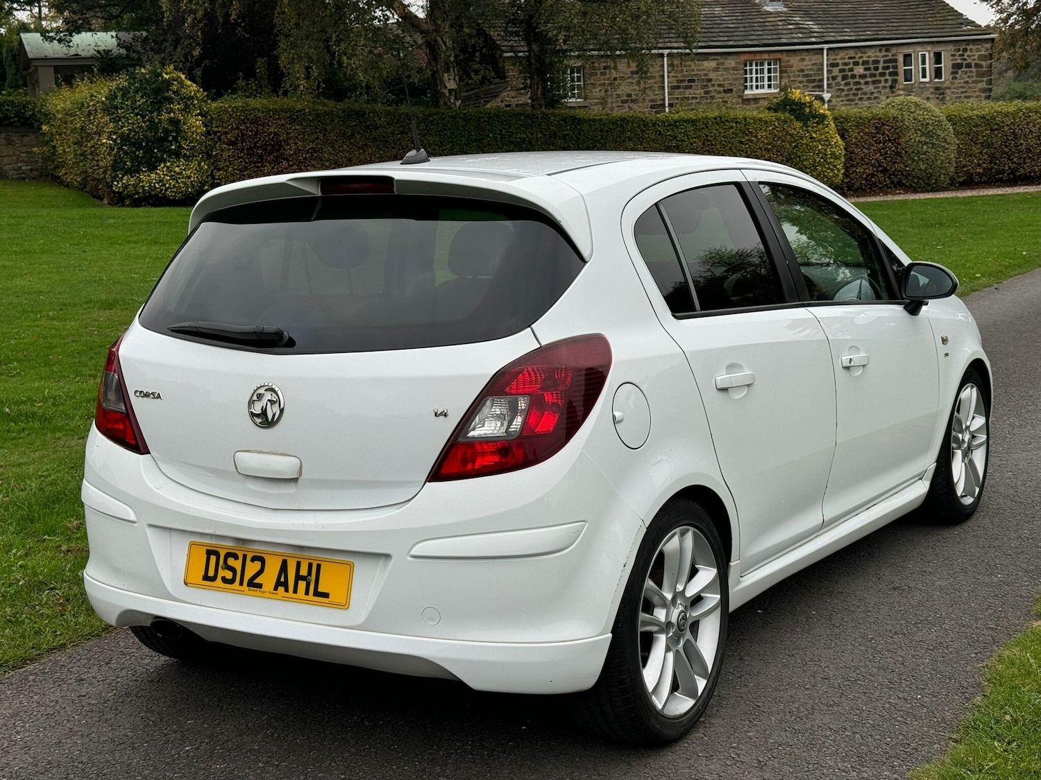 Used Vauxhall Corsa 2012 for sale - 76359940: Photo 6