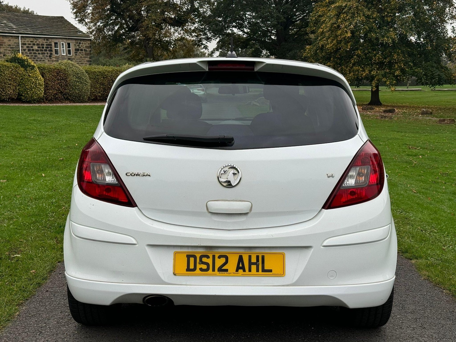 Used Vauxhall Corsa 2012 for sale - 76359940: Photo 7