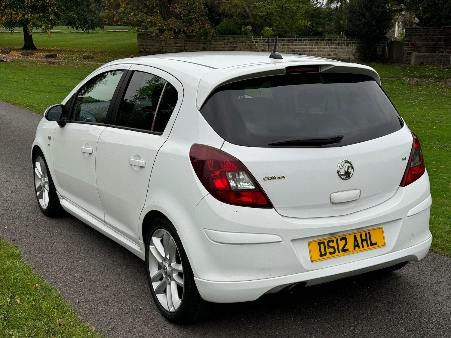 Used Vauxhall Corsa 2012 for sale - 76359940: Photo 8