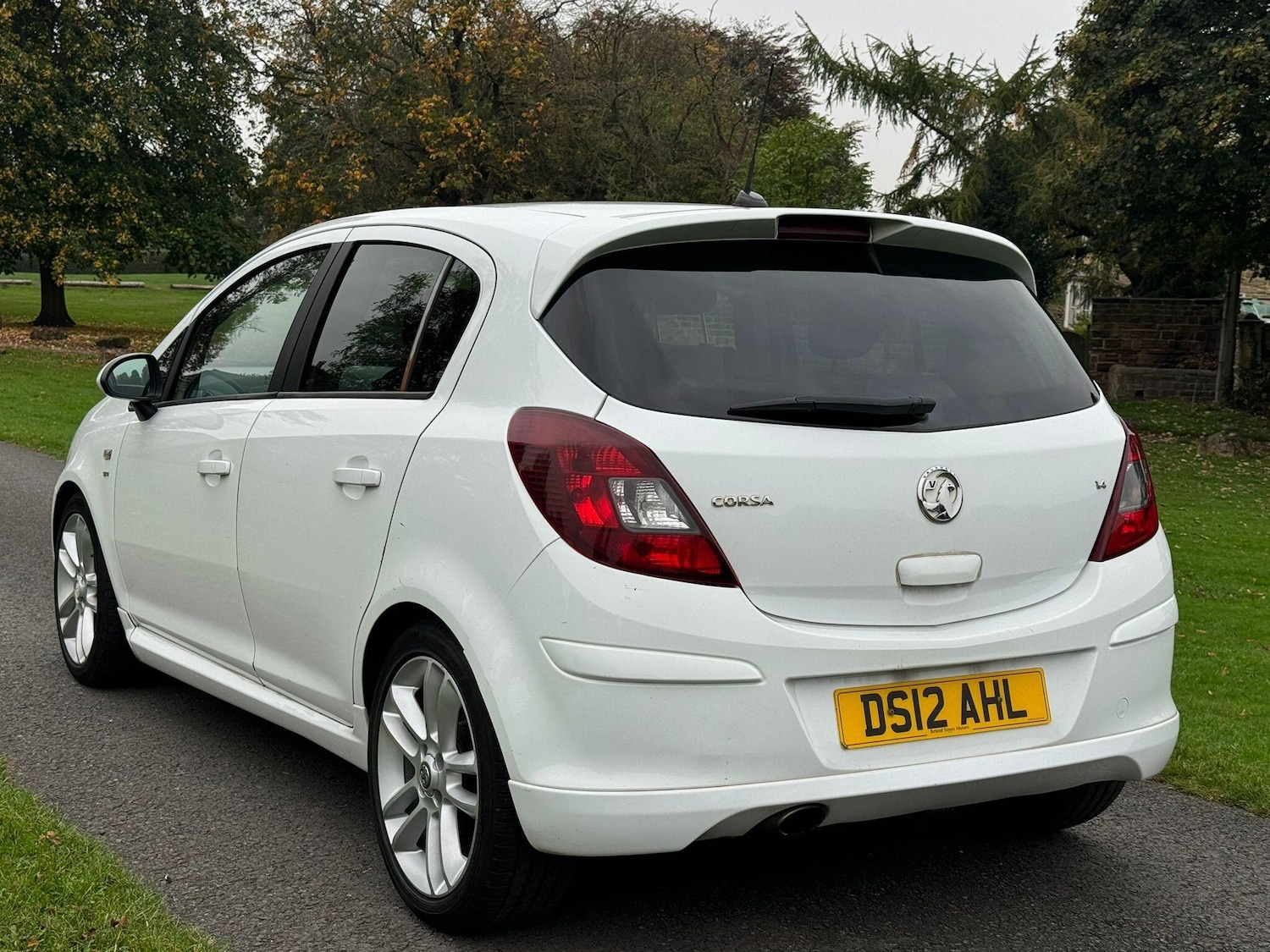 Used Vauxhall Corsa 2012 for sale - 76359940: Photo 9