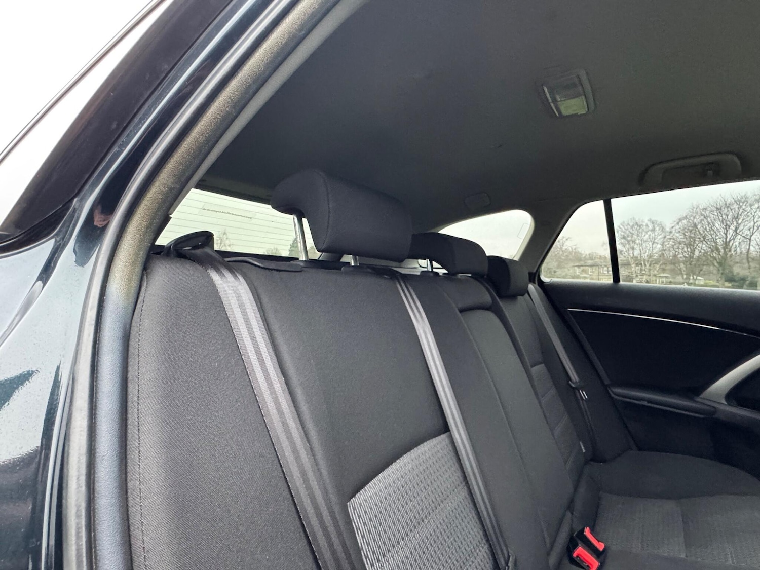 Used Toyota Avensis 2014 for sale - 77441015: Photo 19