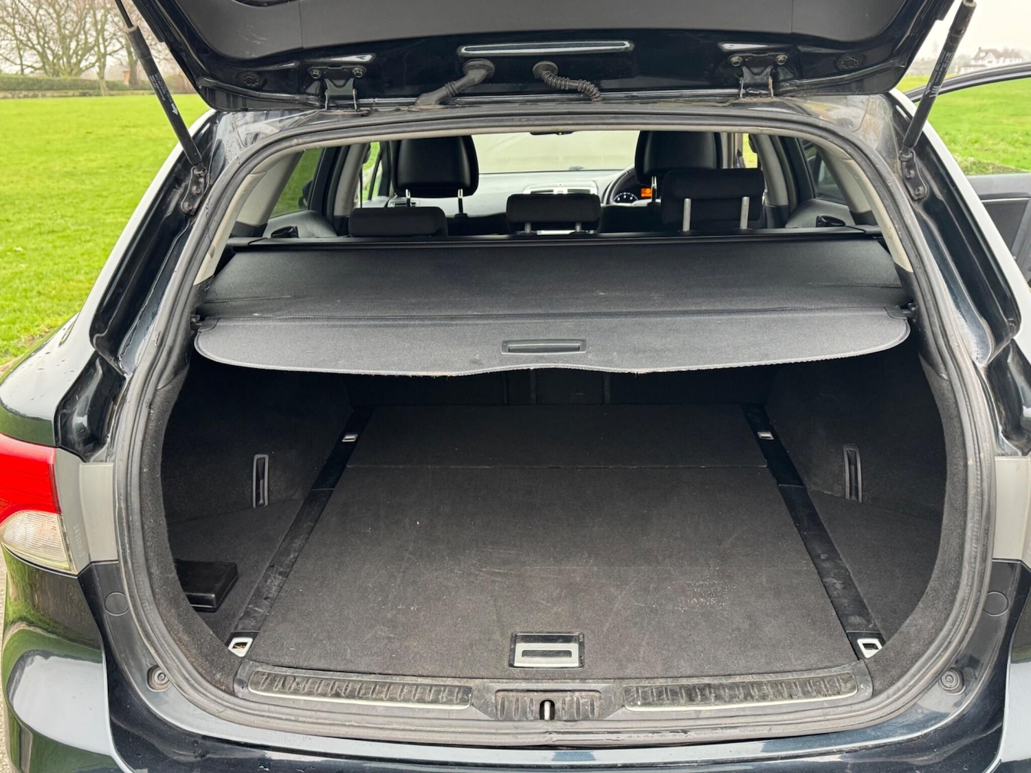 Used Toyota Avensis 2014 for sale - 77441015: Photo 26