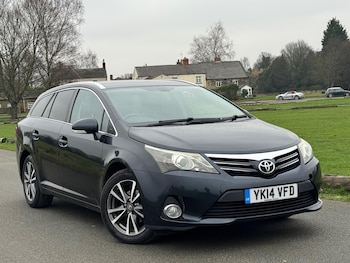 Used Toyota Avensis 2014 for sale - 77441015: Photo