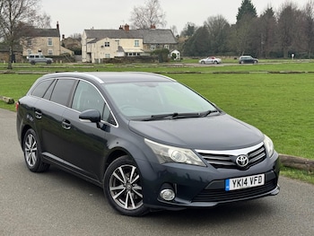Used Toyota Avensis 2014 for sale - 77441015: Photo
