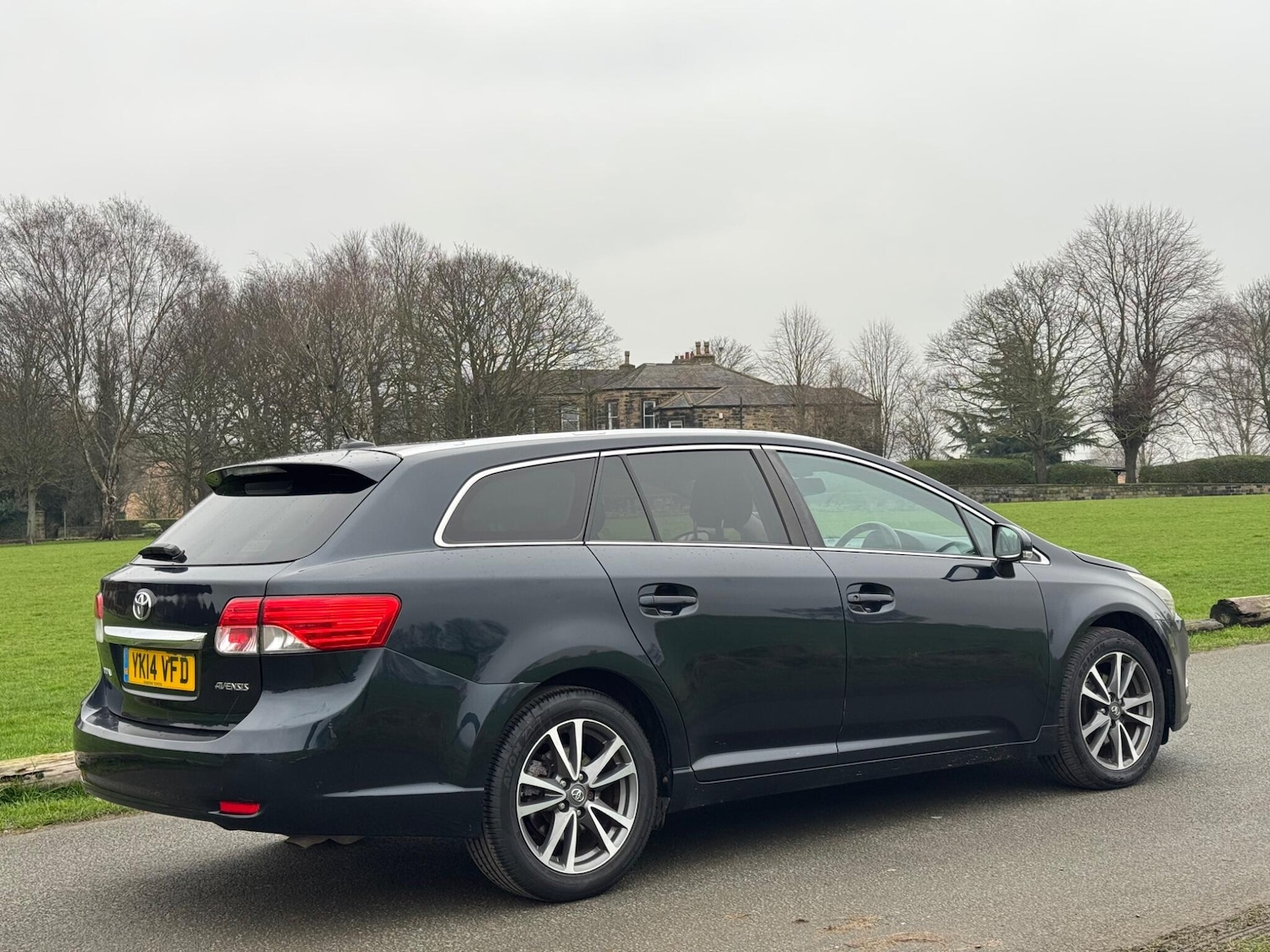 Used Toyota Avensis 2014 for sale - 77441015: Photo 6