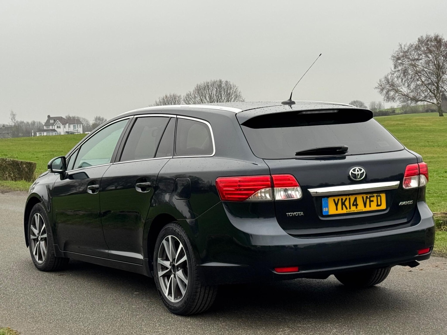 Used Toyota Avensis 2014 for sale - 77441015: Photo 9