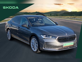 2025 (25) - 2.0 TDI 193 Laurin + Klement 4X4 5dr DSG