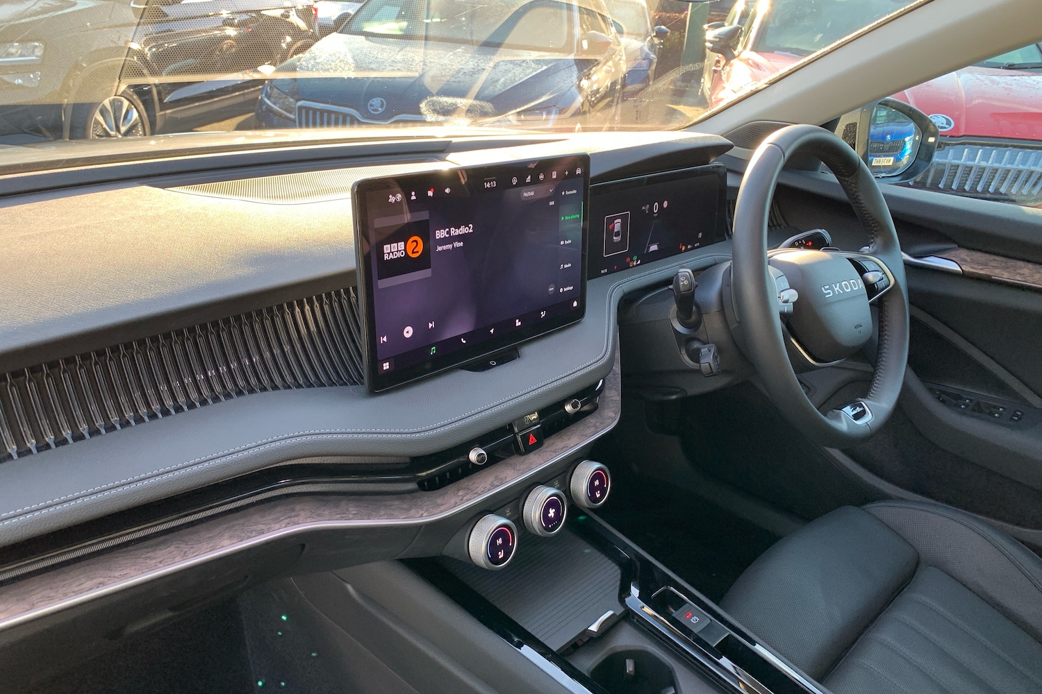 Used Skoda Superb 2025 for sale - 76679548: Photo 2