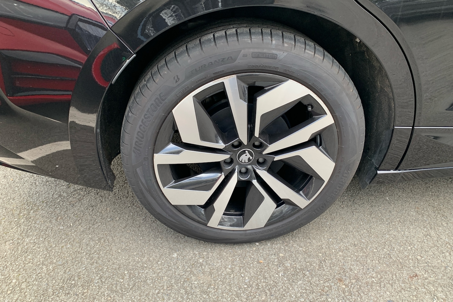 Used Skoda Enyaq 2025 for sale - 76680148: Photo 5