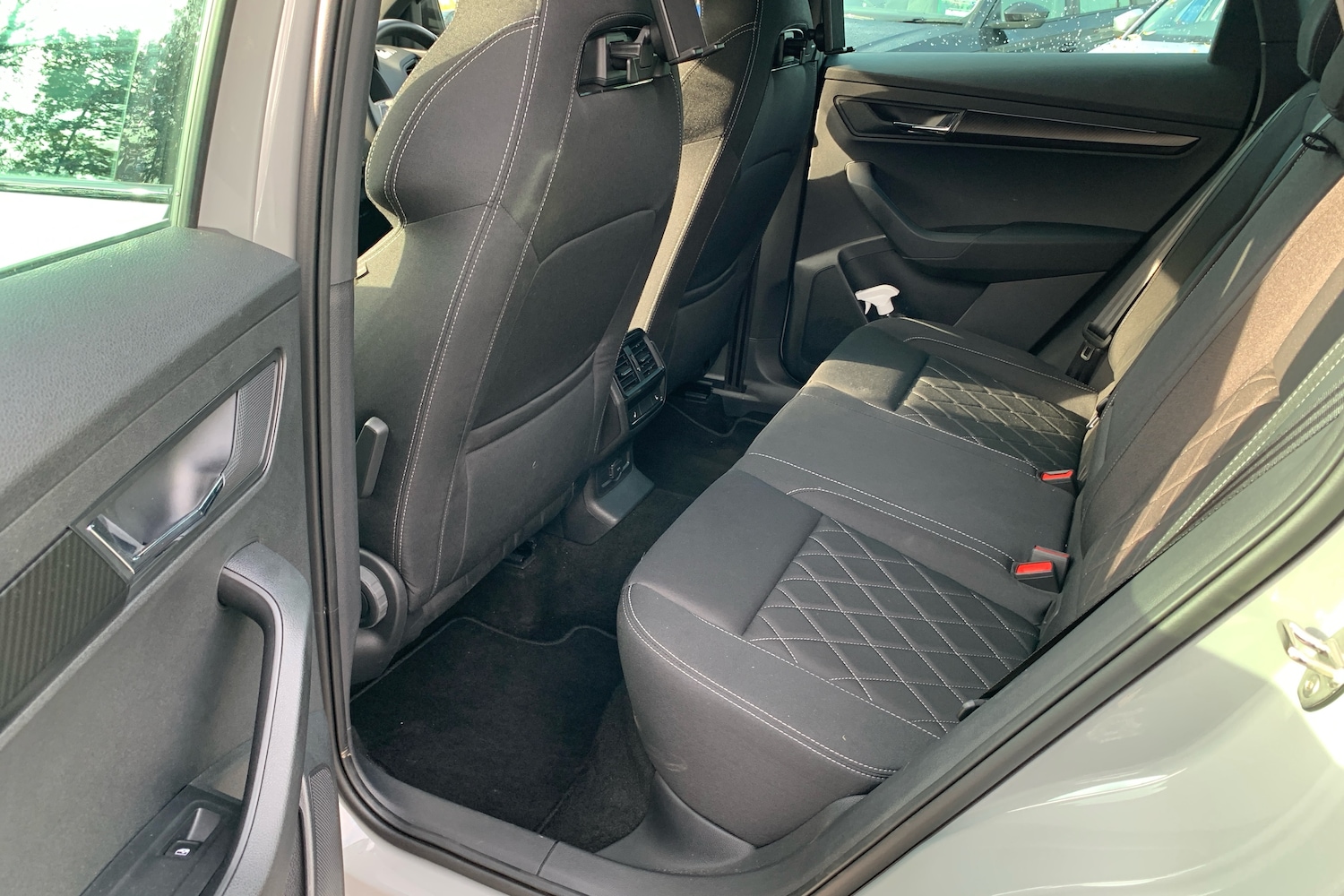 Used Skoda Karoq 2025 for sale - 76679987: Photo 8