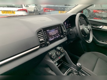 Used Skoda Karoq 2023 for sale - 77785768: Photo