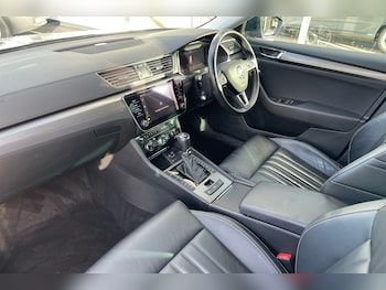 Used Skoda Superb 2020 for sale - 76696938: Photo