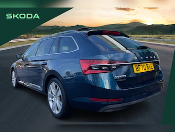 Used Skoda Superb 2020 for sale - 76696938: Photo