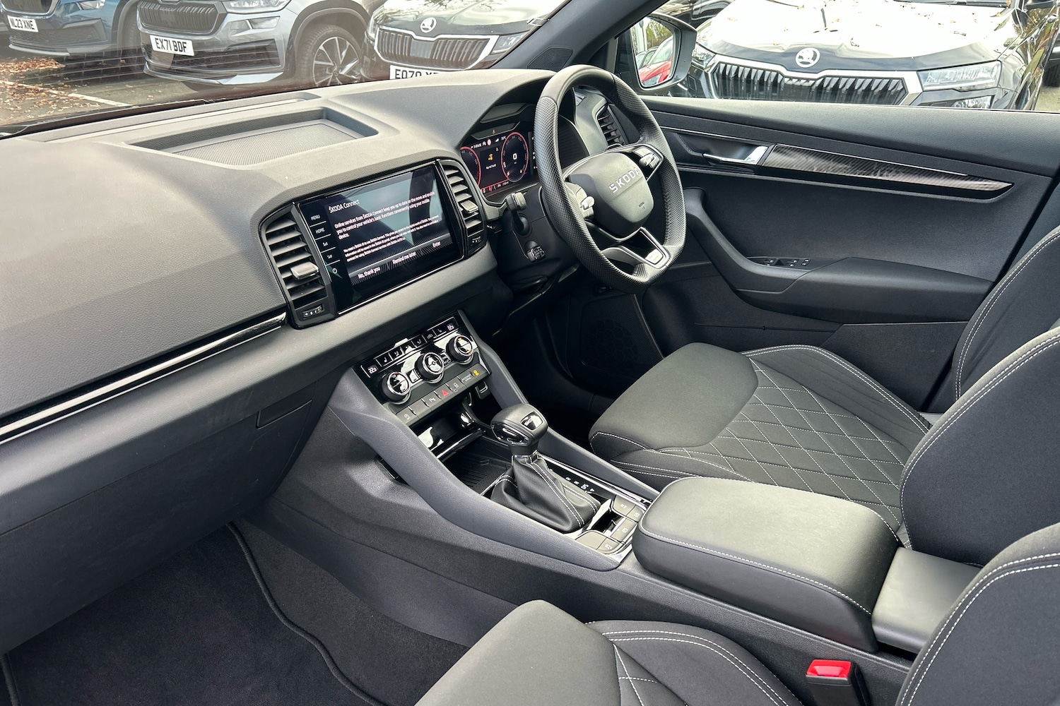 Used Skoda Karoq 2025 for sale - 76680373: Photo 2