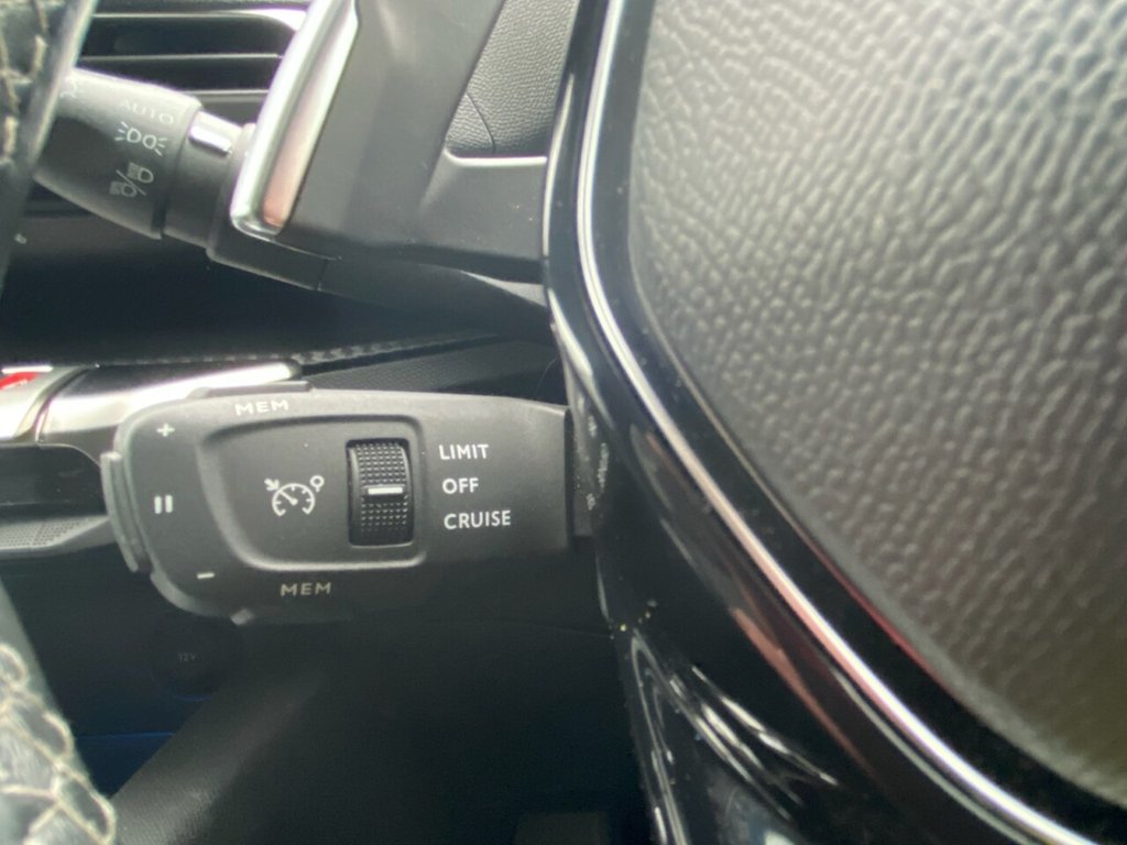 Used Peugeot 3008 2020 for sale - 77692905: Photo 8