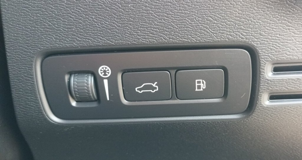 Used Volvo XC40 2021 for sale - 76406188: Photo 8