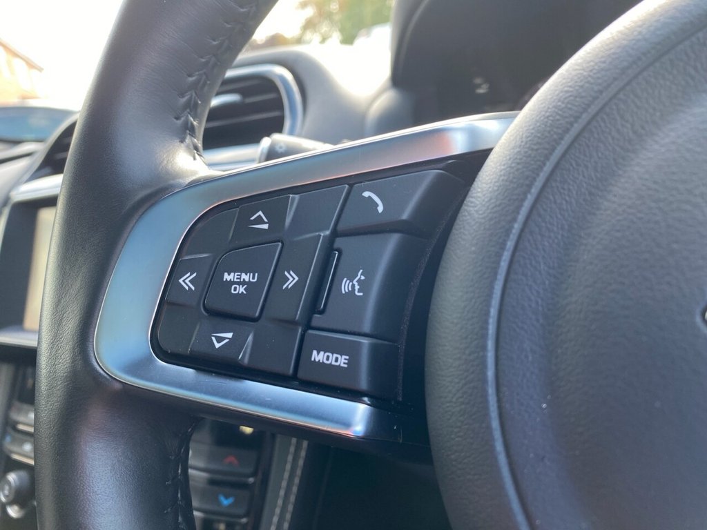 Used Jaguar F-Pace 2020 for sale - 75998559: Photo 13