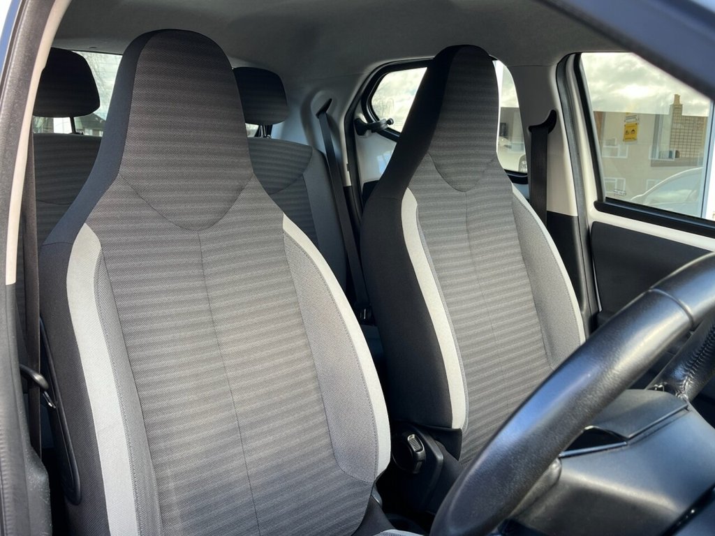 Used Toyota AYGO 2019 for sale - 77452344: Photo 5