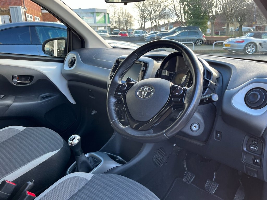 Used Toyota AYGO 2019 for sale - 77452344: Photo 6