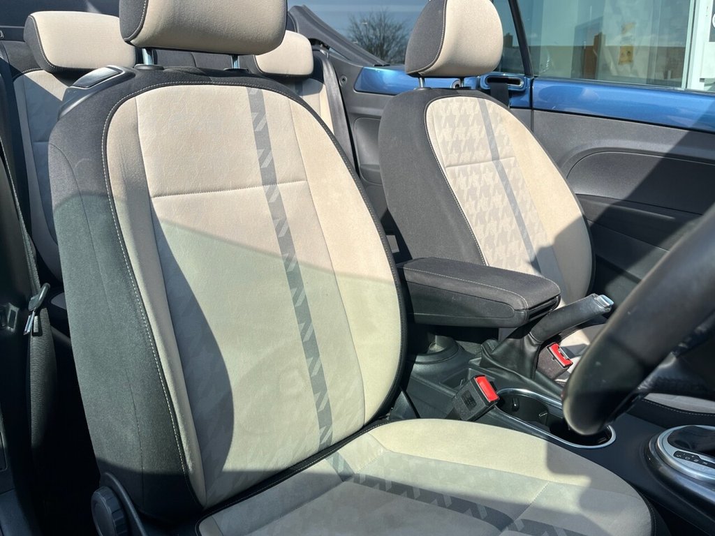 Used Volkswagen Beetle 2016 for sale - 78145406: Photo 4