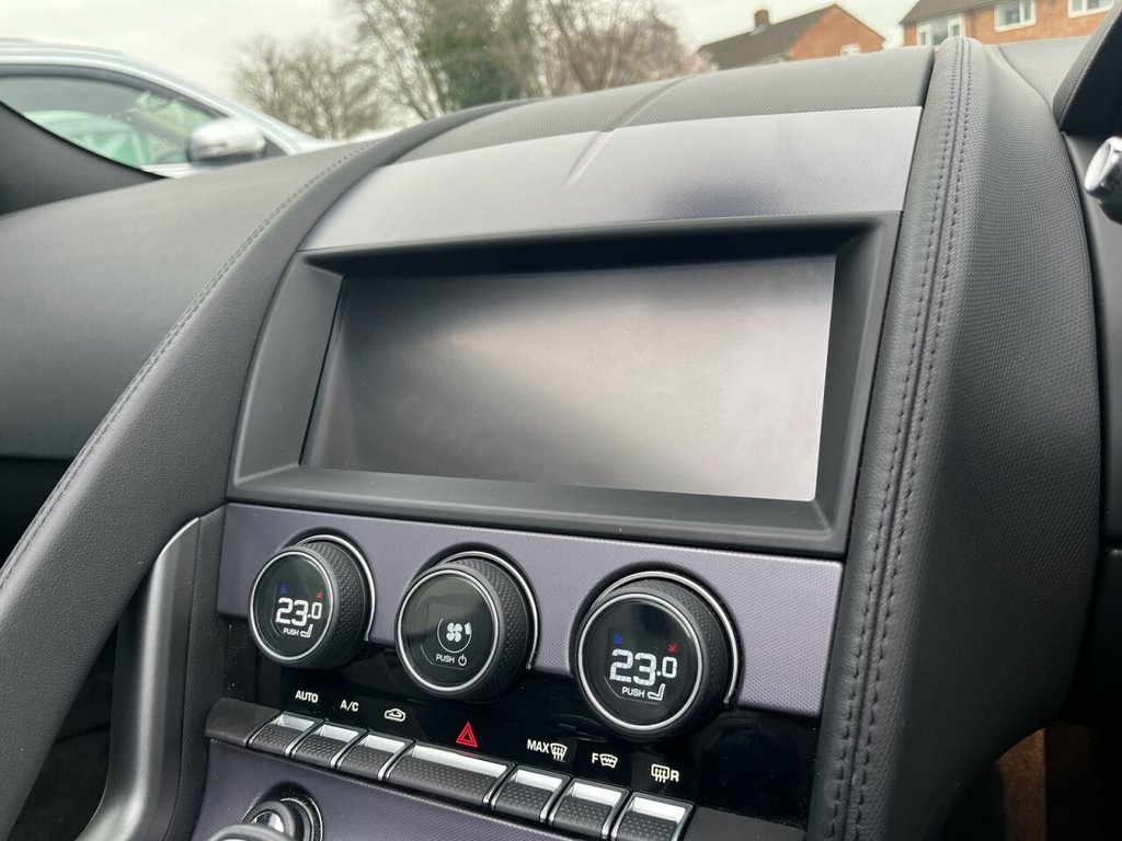 Used Jaguar F-Type 2019 for sale - 77780776: Photo 10