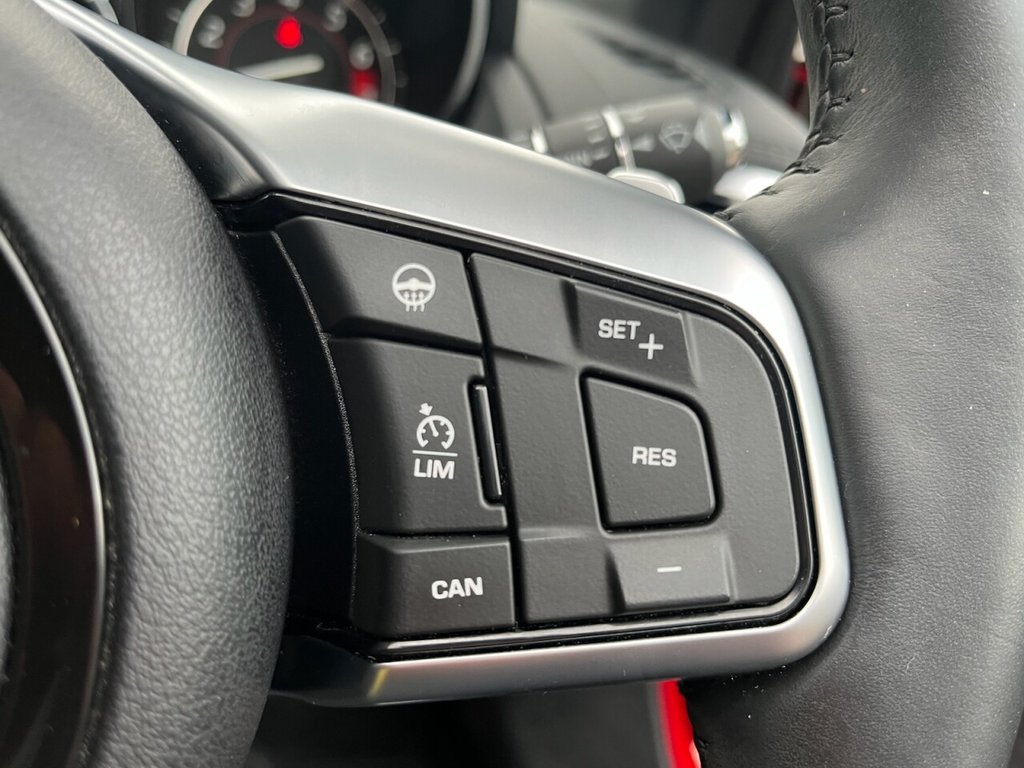 Used Jaguar F-Type 2019 for sale - 77780776: Photo 12