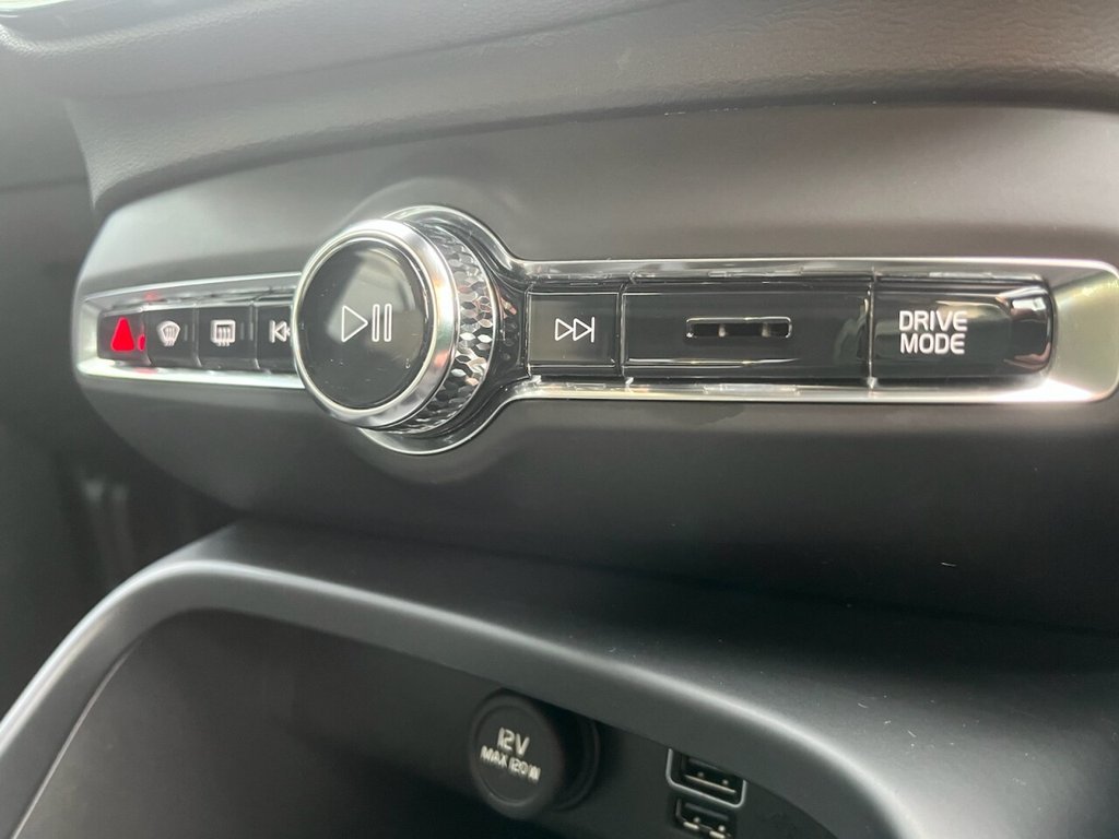 Used Volvo XC40 2021 for sale - 77654560: Photo 20