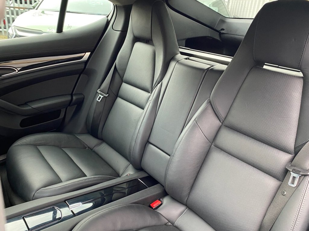 Used Porsche Panamera 2015 for sale - 77608616: Photo 30