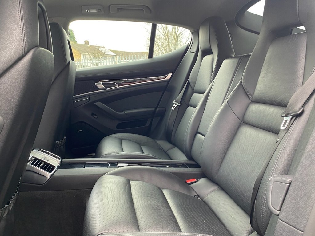 Used Porsche Panamera 2015 for sale - 77608616: Photo 32