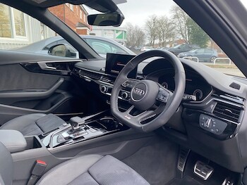 Used Audi A4 2022 for sale - 77327749: Photo