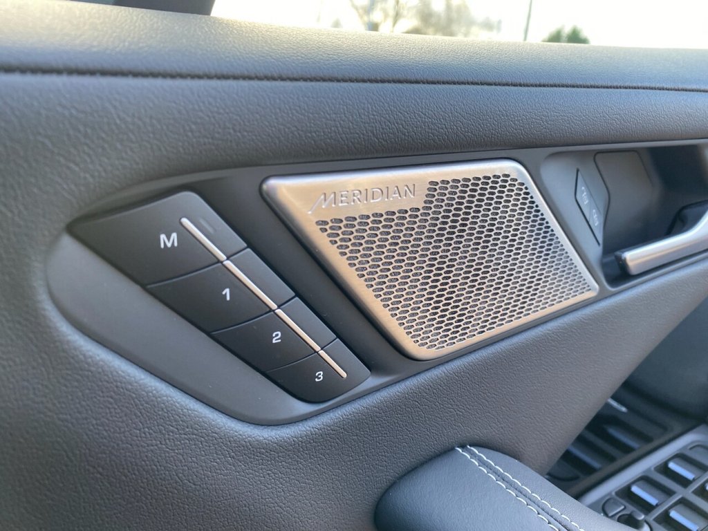 Used Jaguar I-Pace 2024 for sale - 76546988: Photo 8