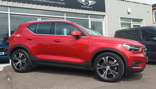 Used Volvo XC40 2021 for sale - 75062823: Photo 2