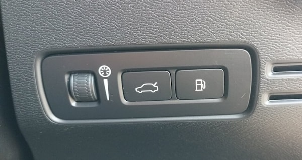 Used Volvo XC40 2021 for sale - 75062823: Photo 8