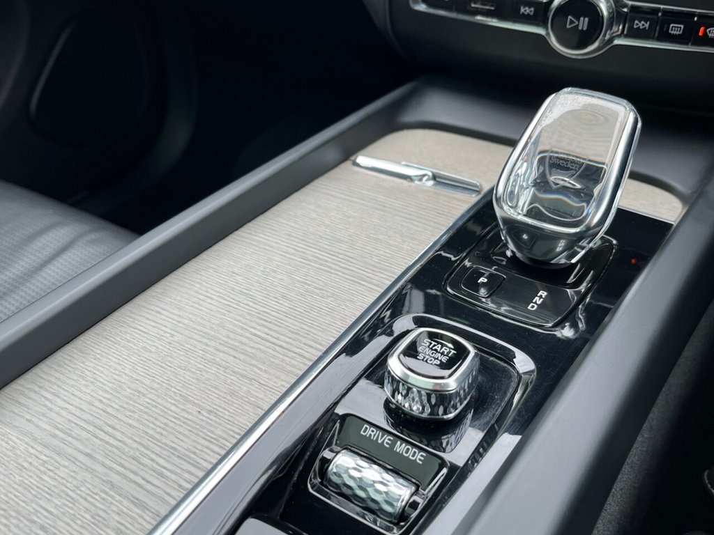 Used Volvo XC60 2021 for sale - 77534840: Photo 25