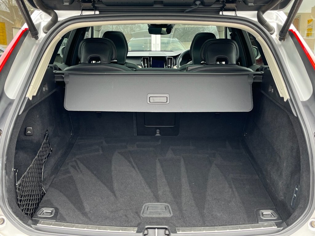 Used Volvo XC60 2021 for sale - 77534840: Photo 37