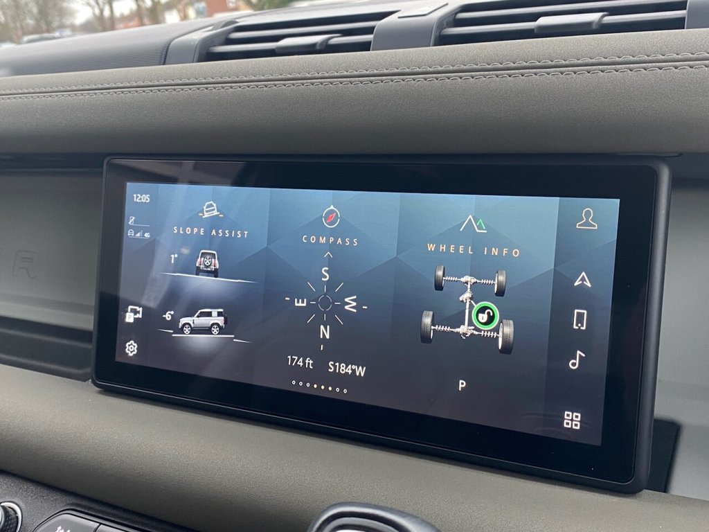 Used Land Rover Defender 2021 for sale - 77328118: Photo 13