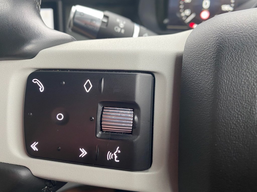 Used Land Rover Defender 2021 for sale - 77328118: Photo 22