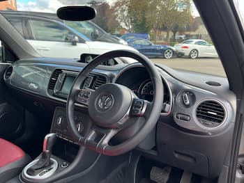 Used Volkswagen Beetle 2016 for sale - 79870791: Photo