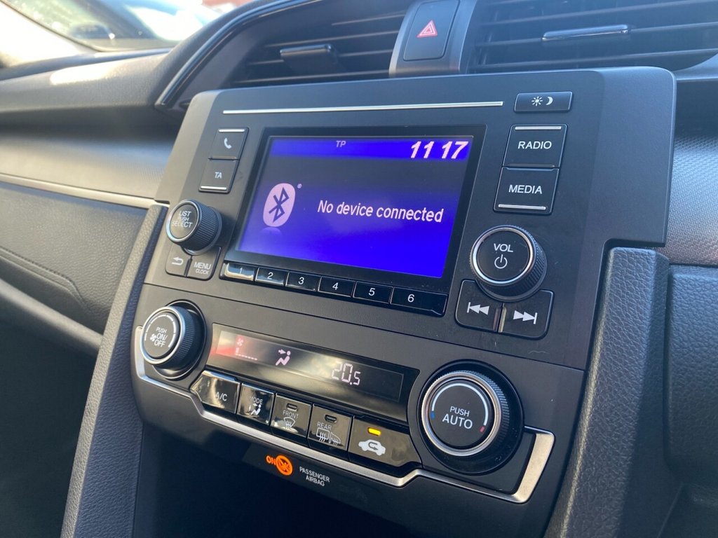 Used Honda Civic 2020 for sale - 76654944: Photo 10