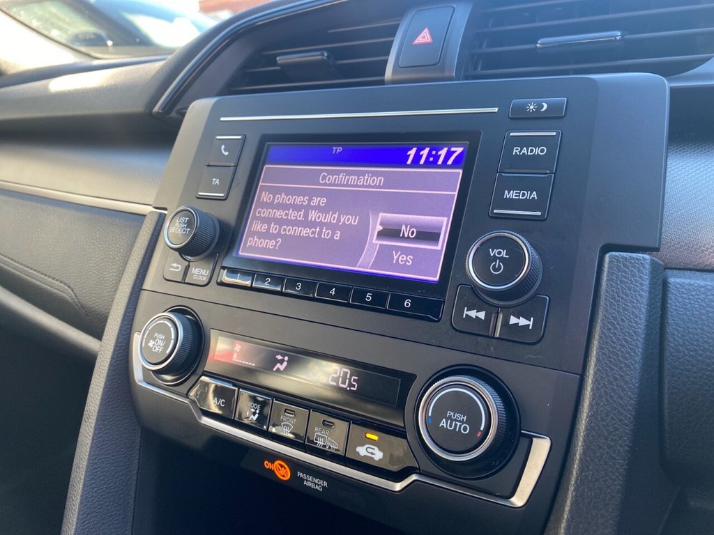 Used Honda Civic 2020 for sale - 76654944: Photo 11