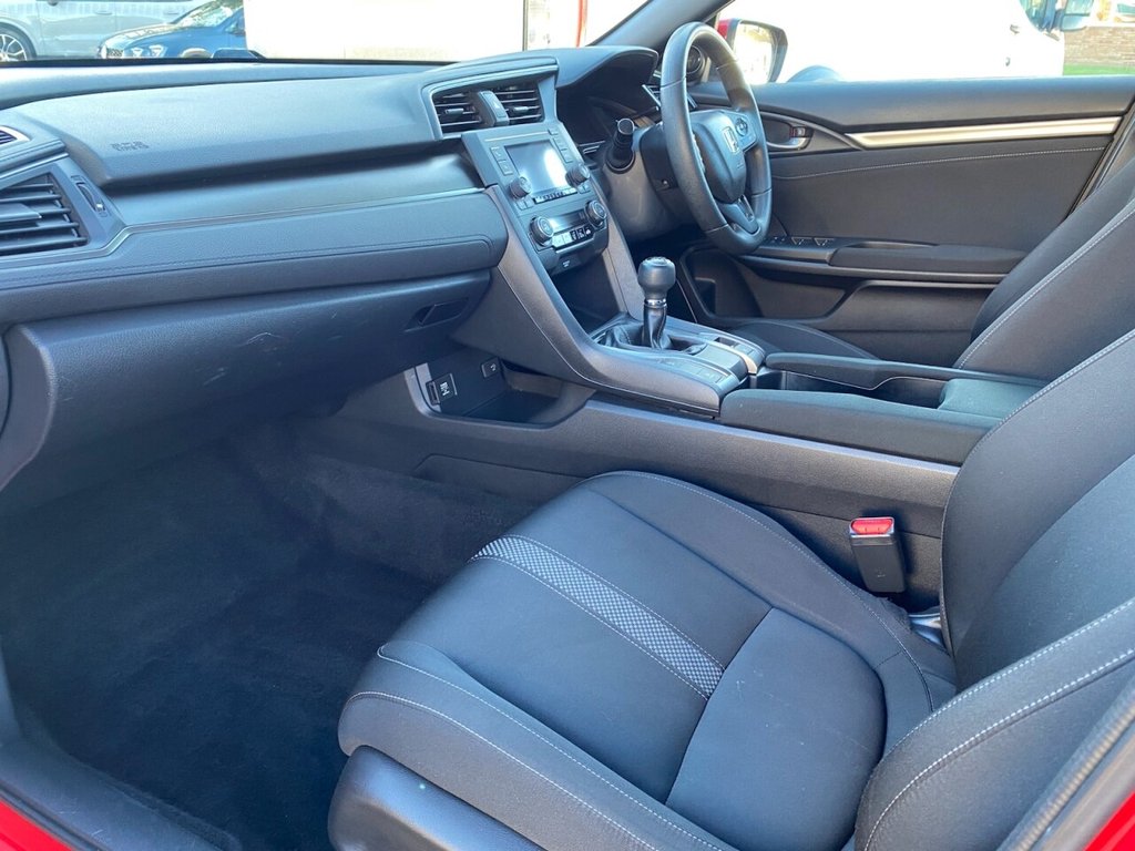 Used Honda Civic 2020 for sale - 76654944: Photo 16
