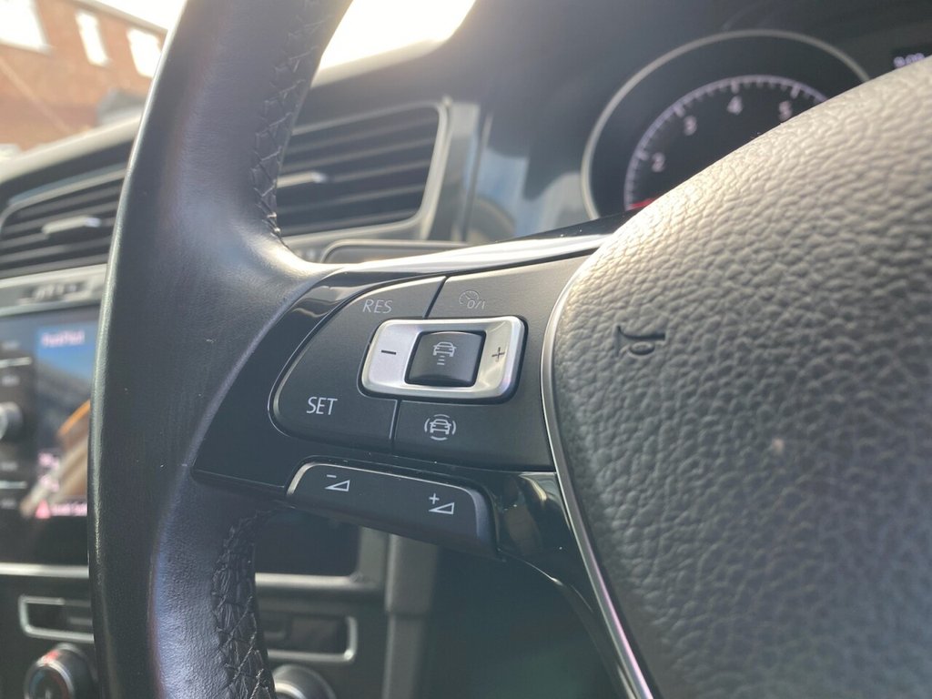 Used Volkswagen Golf 2019 for sale - 76184980: Photo 11