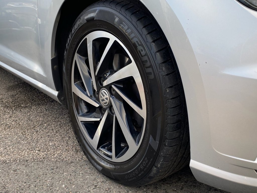 Used Volkswagen Golf 2019 for sale - 76184980: Photo 3