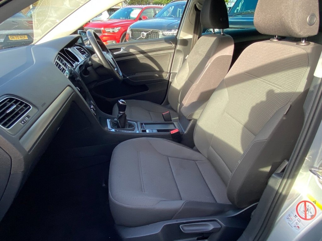 Used Volkswagen Golf 2019 for sale - 76184980: Photo 9