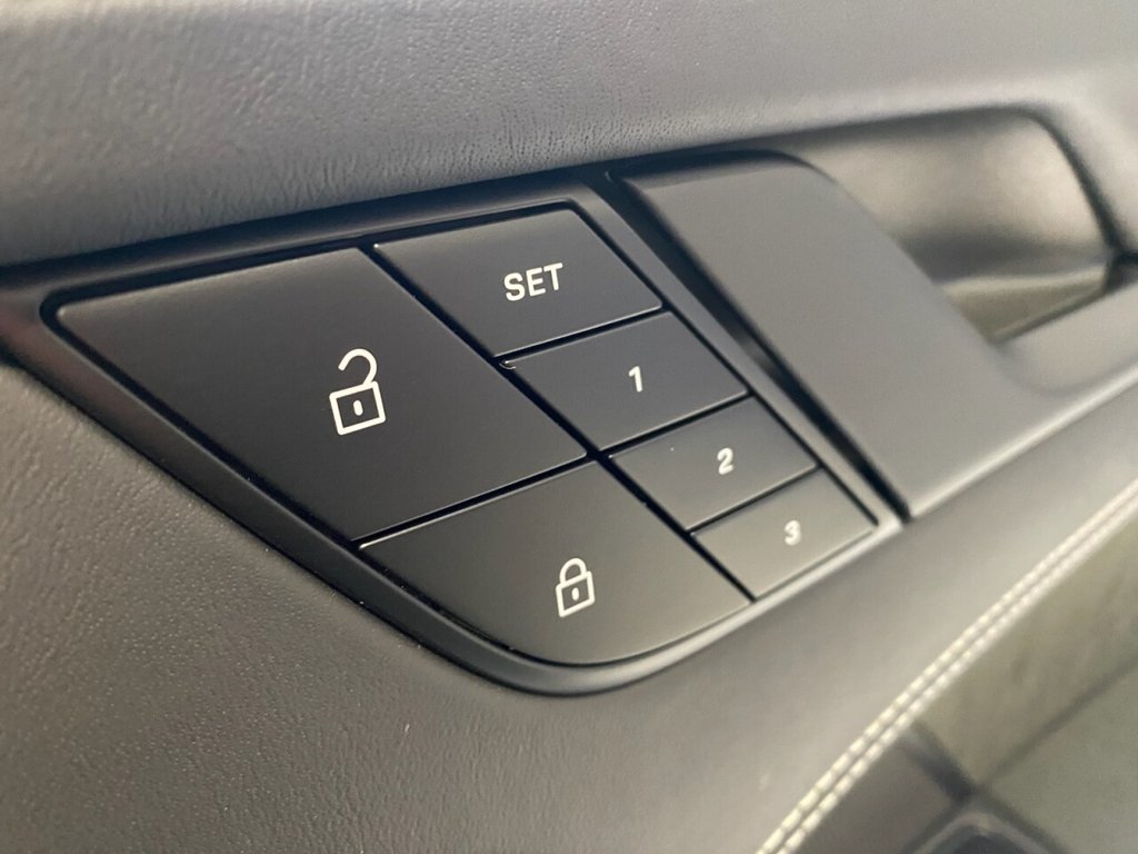 Used Porsche 911 2023 for sale - 77161799: Photo 44