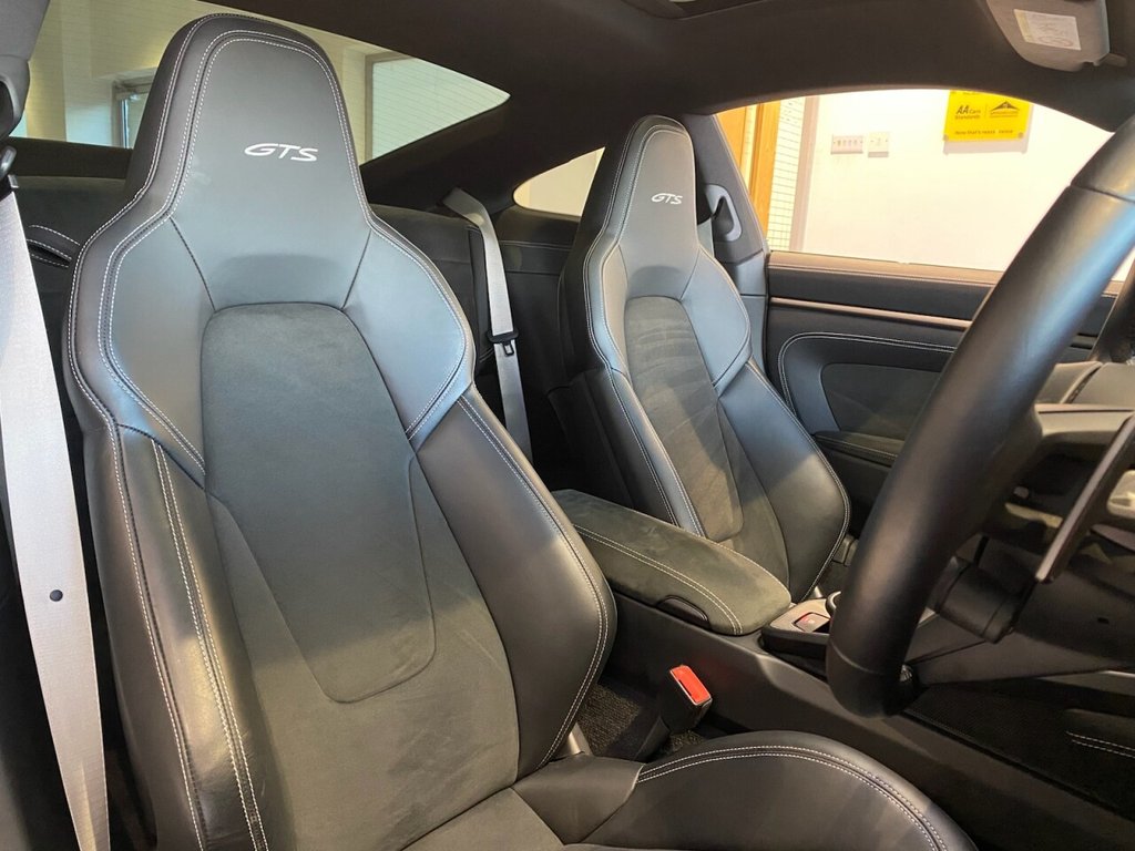 Used Porsche 911 2023 for sale - 77161799: Photo 48